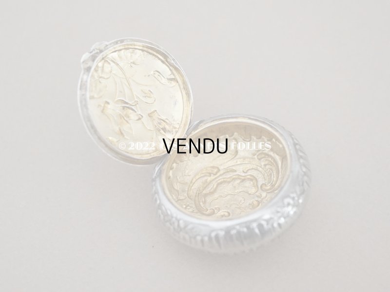 画像6: アンティーク シルバー製 シクラメンのパウダーケース