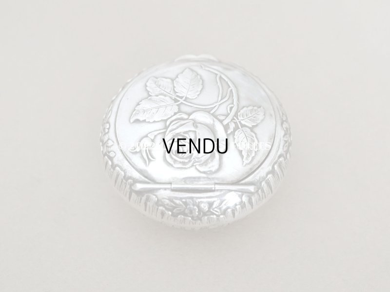 画像4: アンティーク シルバー製　薔薇のパウダーケース