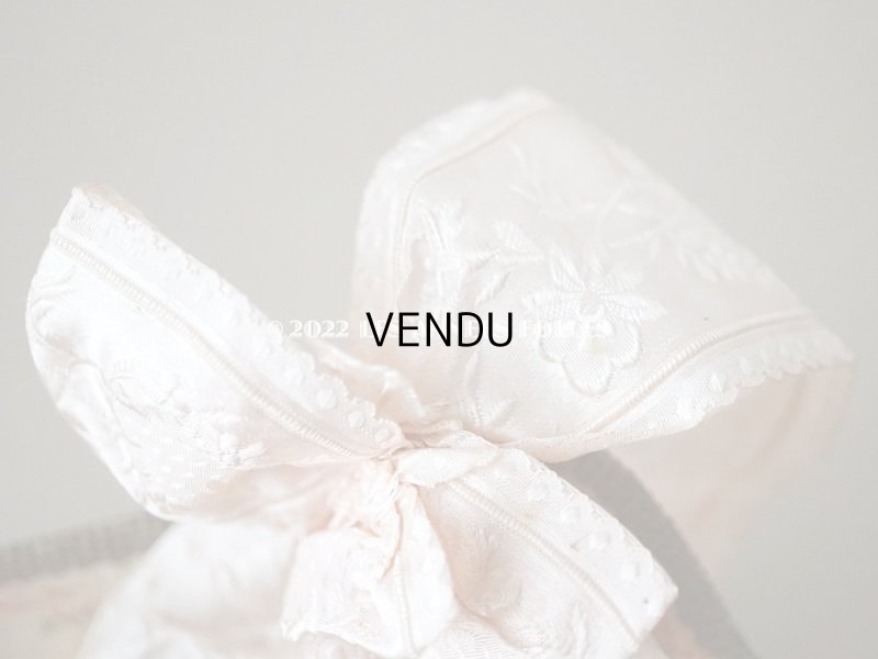 画像14: 1907年 アンティーク ピンクのリボンが結ばれた　バテムのシルク製パニエ　薔薇模様