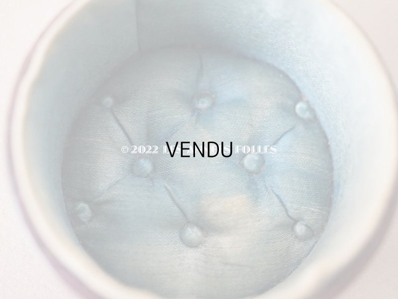 画像9: 19世紀末 アンティーク 本革製 ジュエリーボックス ブルーのシルク製クッション ガラスの蓋