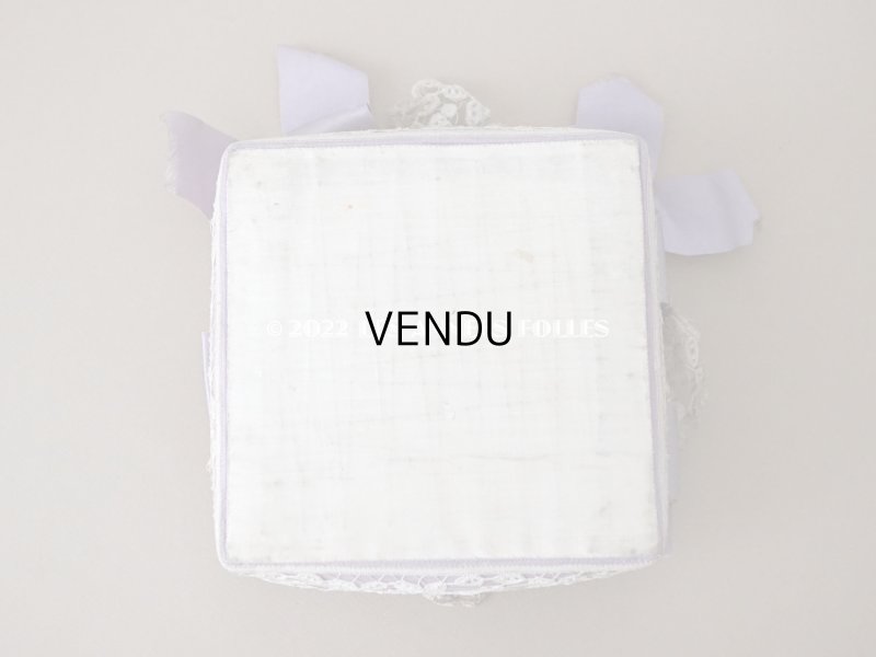 画像4: 19世紀末　アンティーク 大きなリボンが結ばれた ソーイングボックス　ラヴェンダー　ボビンレース