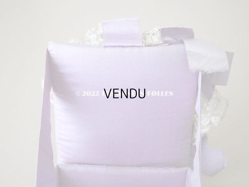 画像8: 19世紀末　アンティーク 大きなリボンが結ばれた ソーイングボックス　ラヴェンダー　ボビンレース