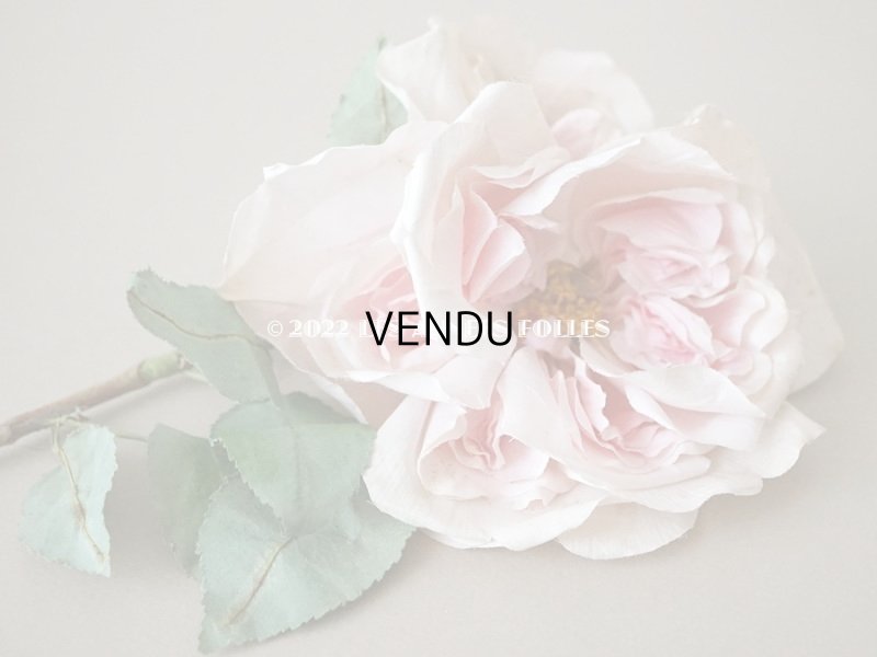 画像4: 1900年代 アンティーク 薔薇の大きな布花 パウダーピンク クウォーター・ロゼット咲き