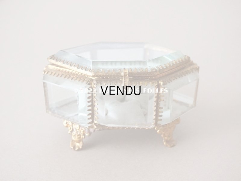 画像3: 19世紀末 アンティーク ジュエリーボックス 6角形　グレイッシュブルーのシルク製クッション