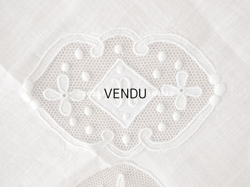 画像5: アンティーク  ハンカチ イニシャル＆花模様＆ドットの刺繍入り　