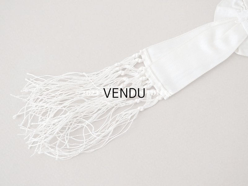 画像8: 1900年代 アンティーク 小さな胸章 シルク製 オフホワイト ドール用