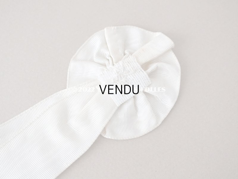 画像7: 1900年代 アンティーク 小さな胸章 シルク製 オフホワイト ドール用