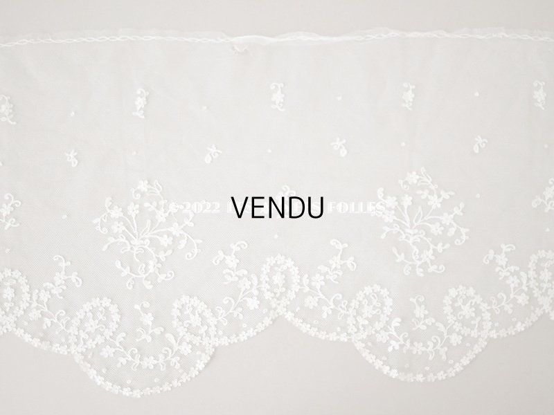 画像3: アンティーク 幅広 レース　花模様の手刺繍入り 90×幅31.5〜32.5cm