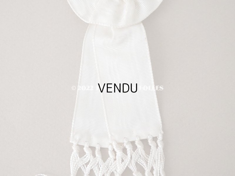 画像5: 1900年代 アンティーク 小さな胸章 シルク製 オフホワイト ドール用