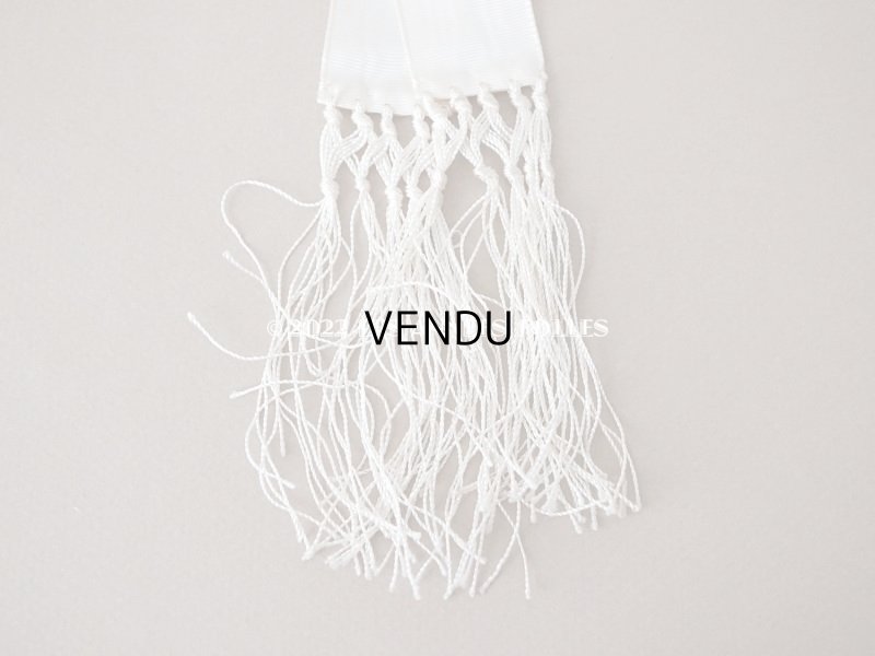 画像6: 1900年代 アンティーク 小さな胸章 シルク製 オフホワイト ドール用