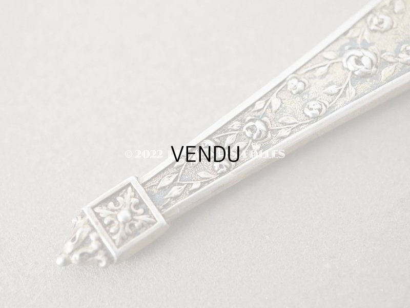 画像3: 19世紀末 アンティーク ヴェルメイユ製 薔薇模様 ニードルケース