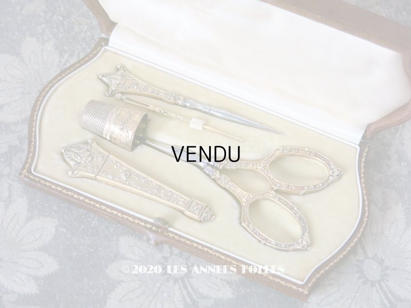 画像6: 19世紀末 アンティーク ヴェルメイユ製 薔薇模様 ニードルケース