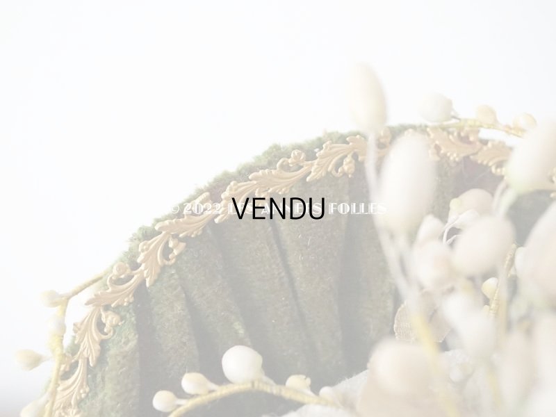 画像16: 【12周年セール対象外】1900年頃 アンティーク  グローブ・ド・マリエのパニエ型クッション  ワックスフラワーのティアラ&ブートニア付き