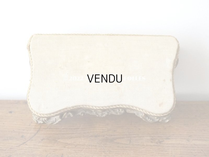 画像3: 【12周年セール対象外】19世紀末 アンティーク ロカイユ装飾の台座 ブラウンのベルベット