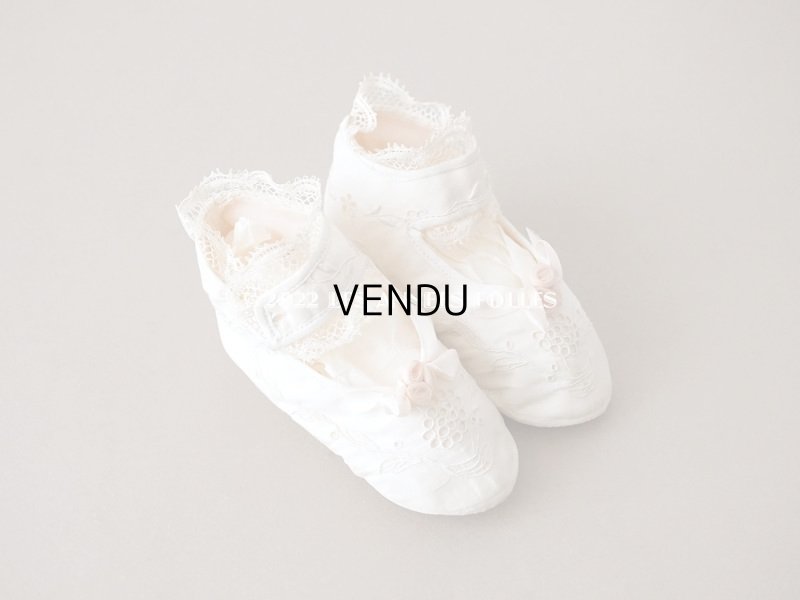 画像3: 【12周年セール対象外】1900年代 アンティーク ベビーシューズ  花模様の手刺繍入り ピンクのロココモチーフ付き