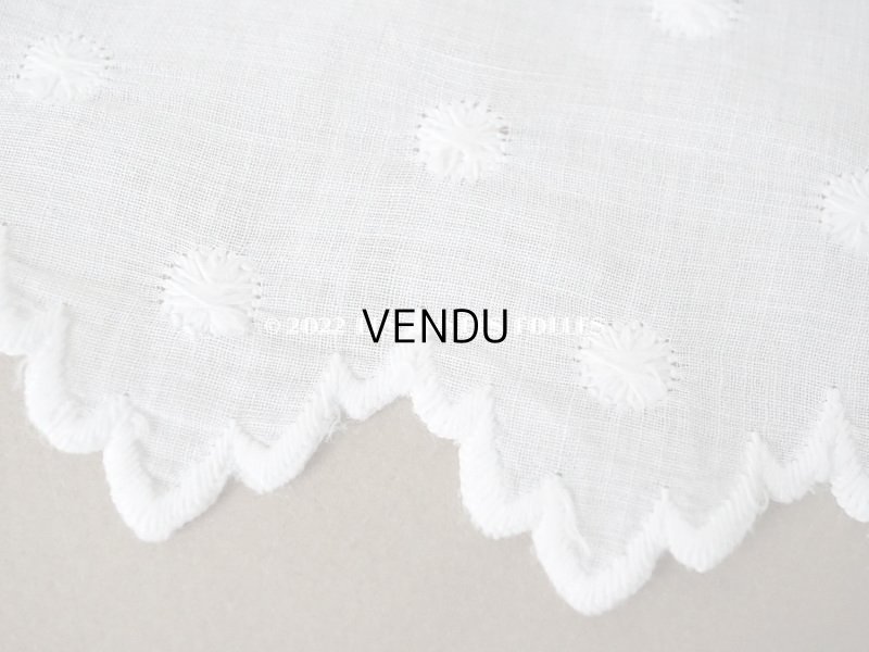 画像11: 【12周年セール対象外】アンティーク ドットの手刺繍　幅広　スカラップレース（生地) コットン製　1.45m 幅26cm