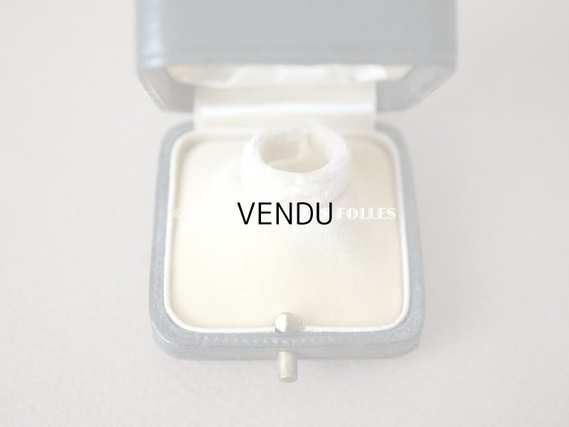 画像3: 【12周年セール対象外】19世紀末 アンティーク  本革製 リングボックス ジュエリーボックス 金彩入り ダークグリーン