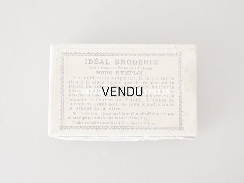 画像3:  アンティーク  箱付き イニシャル モノグラム N3【L】8ピース & 【S】6ピース IDEAL BRODERIE