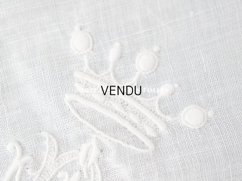 画像7: 19世紀 アンティーク  結婚式のハンカチ 王冠紋章&モノグラム刺繍入り 手編みのヴァランシエンヌレース
