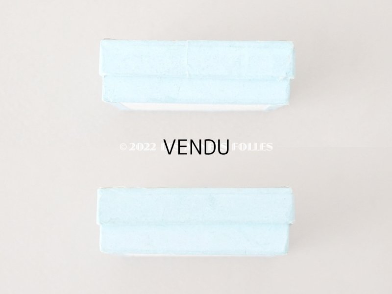 画像4: アンティーク ガラスの蓋の紙箱 ビーズ入り ブルー