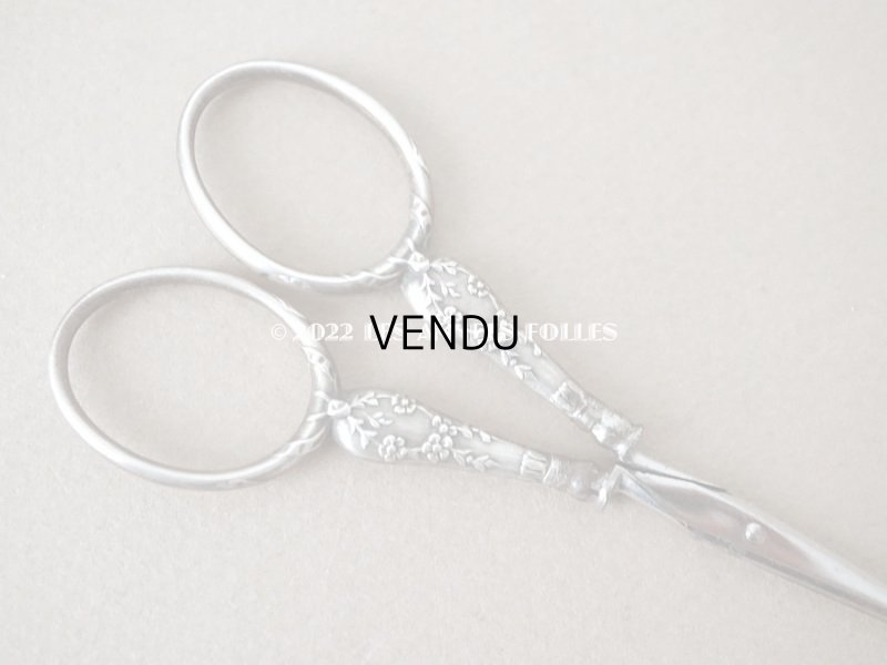 画像7: 1900年代 アンティーク シルバー製 リボン＆薔薇のガーランド ソーイングセット 裁縫道具