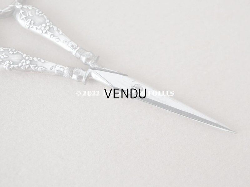 画像4: 1900年代 アンティーク シルバー製 リボン＆薔薇のガーランド ソーイングセット 裁縫道具