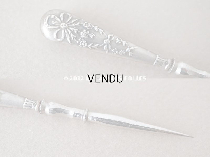 画像13: 1900年代 アンティーク シルバー製 リボン＆薔薇のガーランド ソーイングセット 裁縫道具