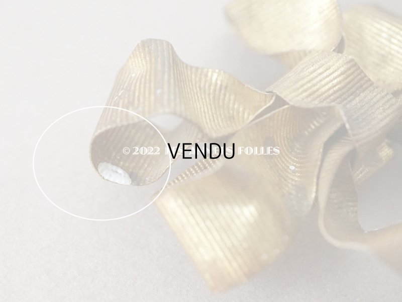 画像9: 1900年代 アンティーク リボンのオーナメント メタル製