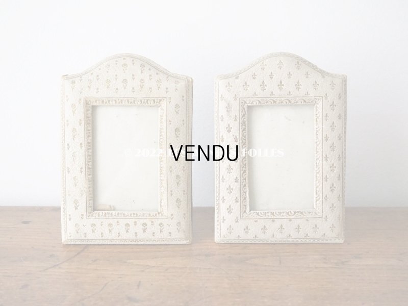 画像12: アンティーク 本革製 フォトフレーム  百合の紋章