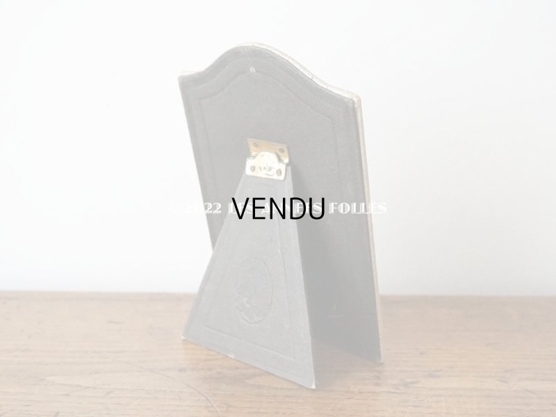 画像3: アンティーク 本革製 フォトフレーム  百合の紋章