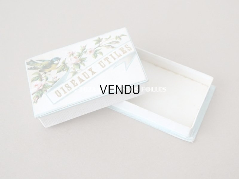 画像4: アンティーク 薔薇と鳥の小さな紙箱 パウダーブルーの縁取り