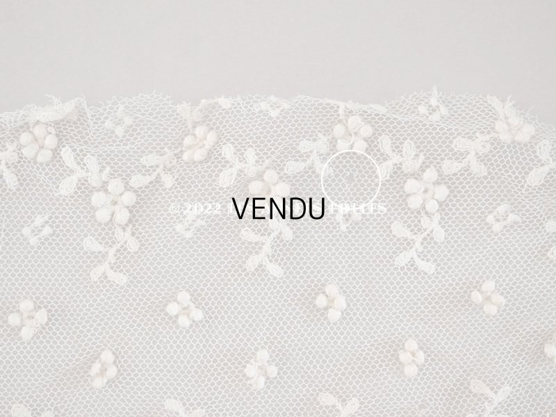 画像5: アンティーク 小さな花のポンポン付 レース ライトベージュ