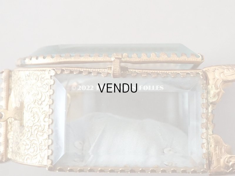 画像16: アンティーク 懐中時計 & ジュエリーボックス パウダーブルーのシルク製クッション