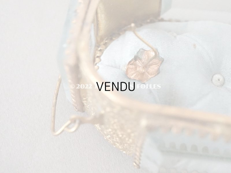 画像14: アンティーク 懐中時計 & ジュエリーボックス パウダーブルーのシルク製クッション