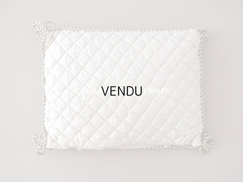 画像3: 19世紀 ナポレオン3世時代 アンティーク シルク製 ハンキーケース クッション付 刺繍入り  ハンカチ用ポシェット