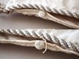 画像6: 19世紀 ナポレオン3世時代 アンティーク シルク製 ハンキーケース クッション付　刺繍入り　 ハンカチ用ポシェット