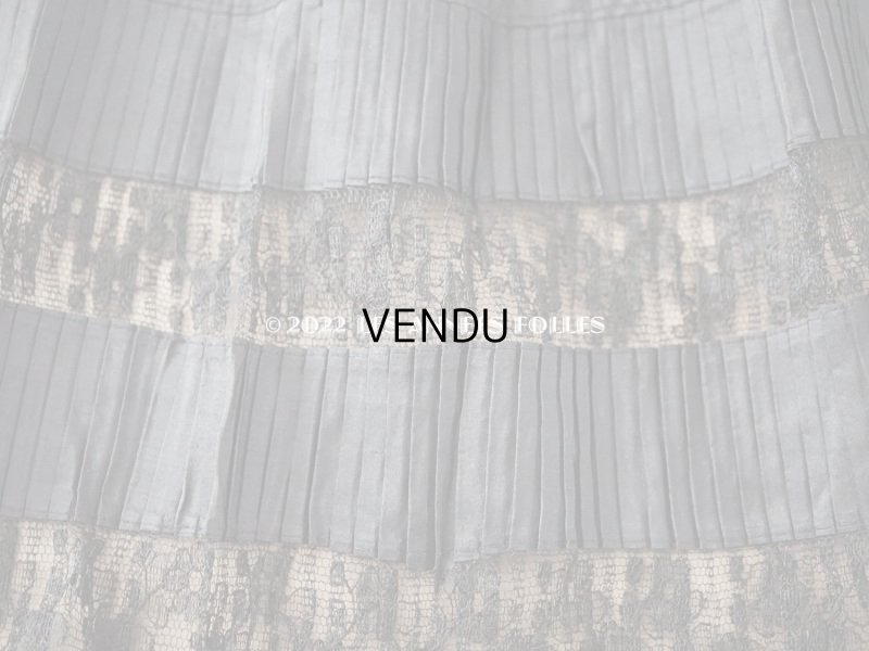 画像3: 19世紀末 アンティーク  ドレスの裾 シルクのプリーツ＆レース 2m 25cm幅