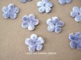 画像1: アンティーク 布花材料  ベルベットの花びらのセット 12ピースのセット 淡い青紫　13mm (1)