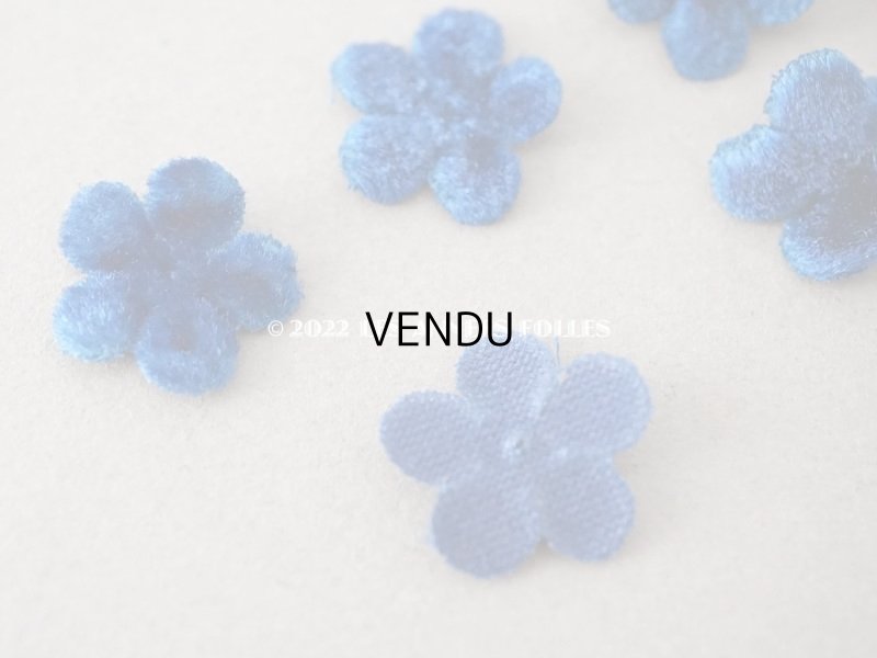 画像3: ＊蚤の市＊アンティーク 布花材料  ベルベットの花びらのセット 11ピースのセット 青 17mm