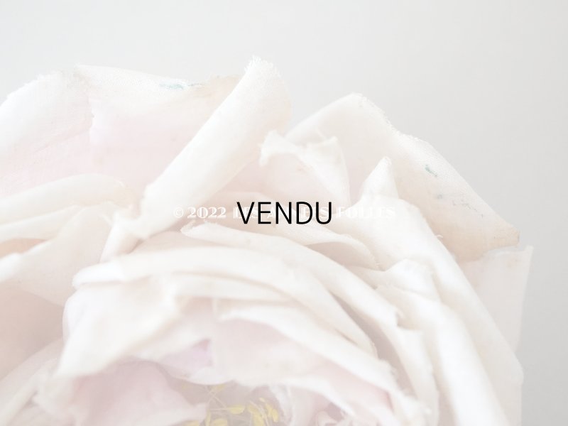 画像9: 1900年代 アンティーク　薔薇の大きな布花 淡いピンク　クウォーター・ロゼット咲き