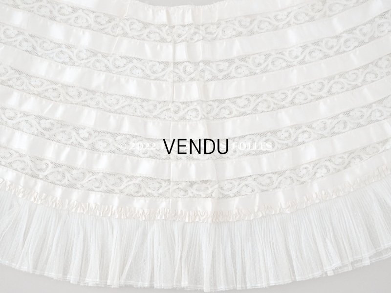 画像3: 1900年頃 アンティーク  ドレスの裾 パウダーピンクのシルクサテン＆プリーツレース 