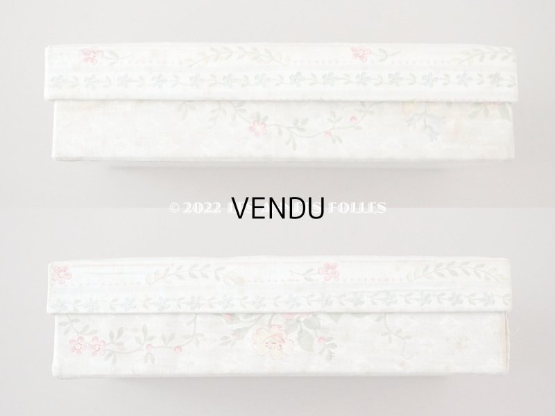 画像4: 1900年代 アンティーク お菓子箱 薔薇と勿忘草のリース