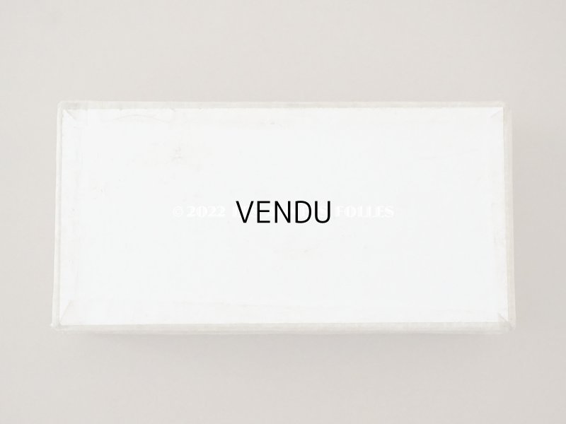 画像3: 1900年代 アンティーク お菓子箱 薔薇と勿忘草のリース