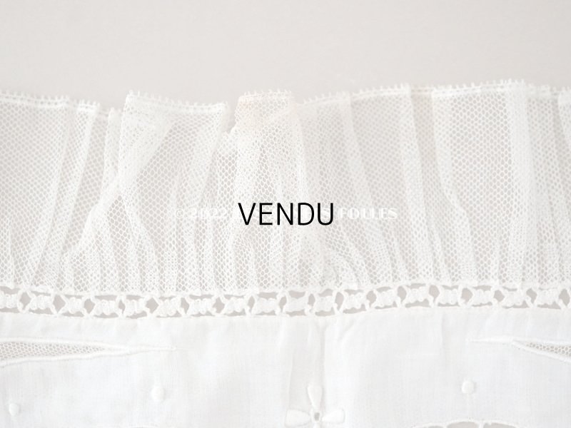 画像14: アンティーク シルクリボンが結ばれた　ベビーベッドカバー ホワイトワーク＆プリーツ入りチュールレース