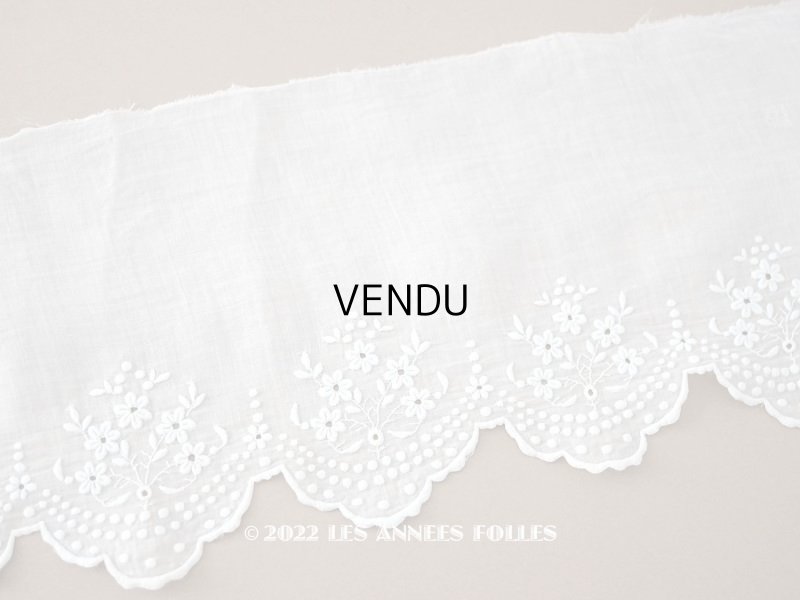 画像1: アンティーク 幅広 花模様のホワイトワークのレース 手刺繍 78cm 幅17cm