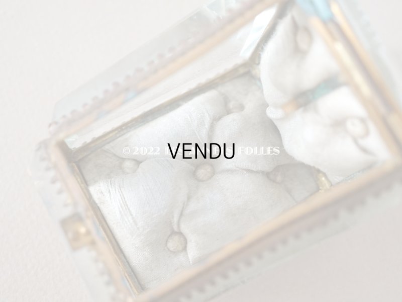 画像15: 19世紀末 アンティーク ジュエリーボックス  グレイッシュブルーのシルク製クッション 懐中時計