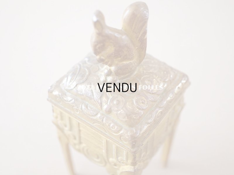 画像4: 1920年代 アンティーク 栗鼠のジュエリーボックス  マスタードカラーのシルク製クッション