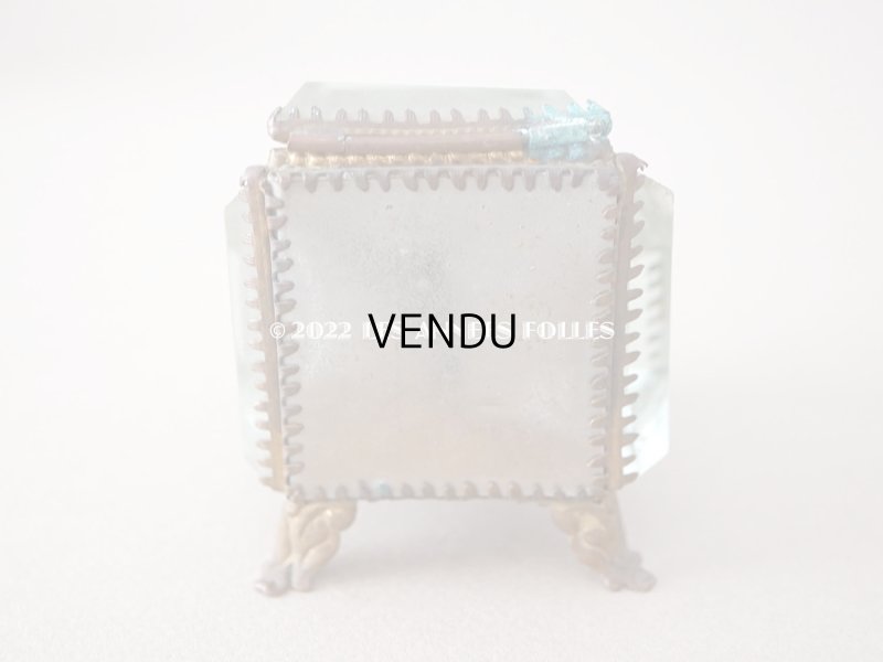 画像8: 19世紀末 アンティーク ジュエリーボックス  グレイッシュブルーのシルク製クッション 懐中時計