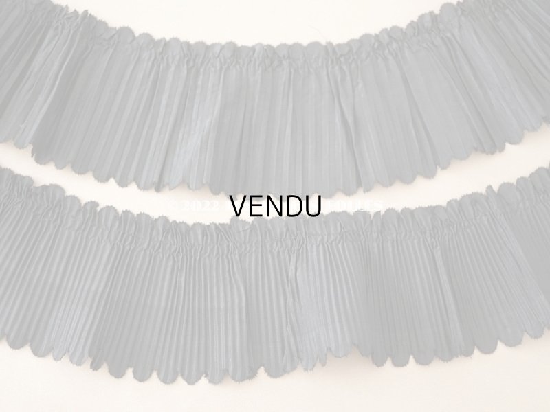 画像10: 19世紀末 アンティーク  ドレスの裾 黒いシルクのプリーツ 3m 約10cm幅