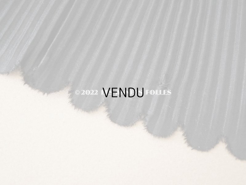 画像7: 19世紀末 アンティーク  ドレスの裾 黒いシルクのプリーツ 3m 約10cm幅